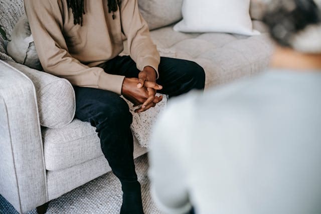 How to become a therapist - Job Search and Career Paths